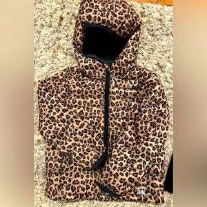 Gap kids lightweight Leopard puffer jacket